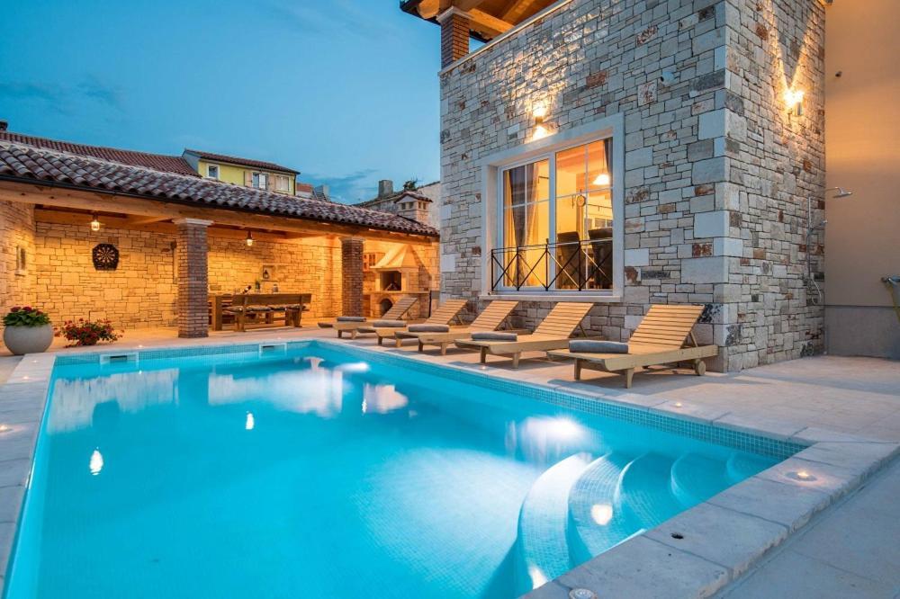 Moderne Istrische Steinvilla - 4 Sterne Mit Privatem, Beheizbaren Pool & Meerblick Kavran Luaran gambar