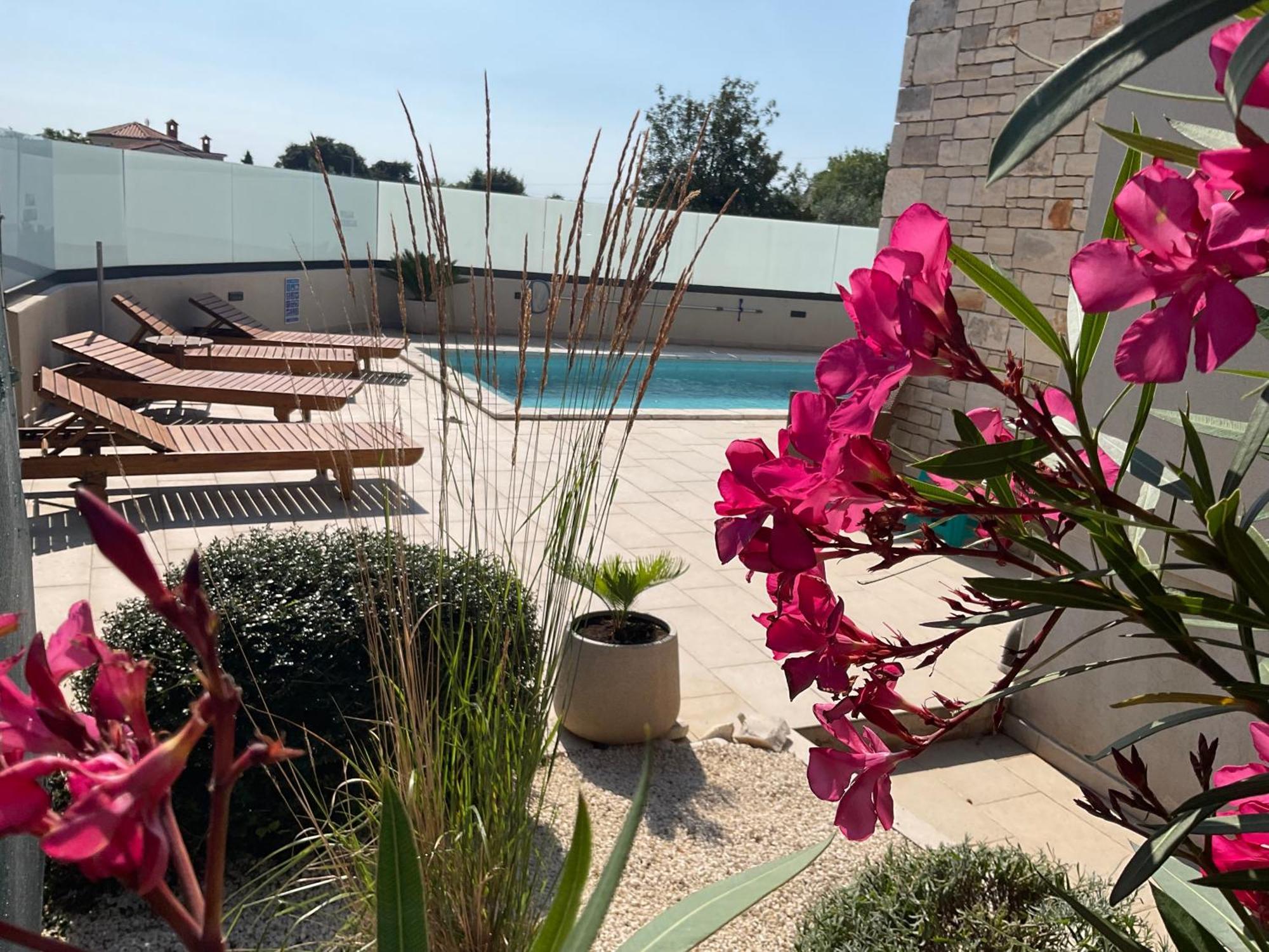 Moderne Istrische Steinvilla - 4 Sterne Mit Privatem, Beheizbaren Pool & Meerblick Kavran Luaran gambar